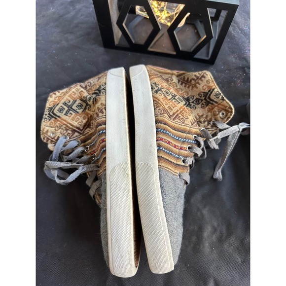 PachaMama High Top Sneakers Aztec Tribal‎ Print Canvas Sz Woman 14 or Men 12 - Picture 5 of 10